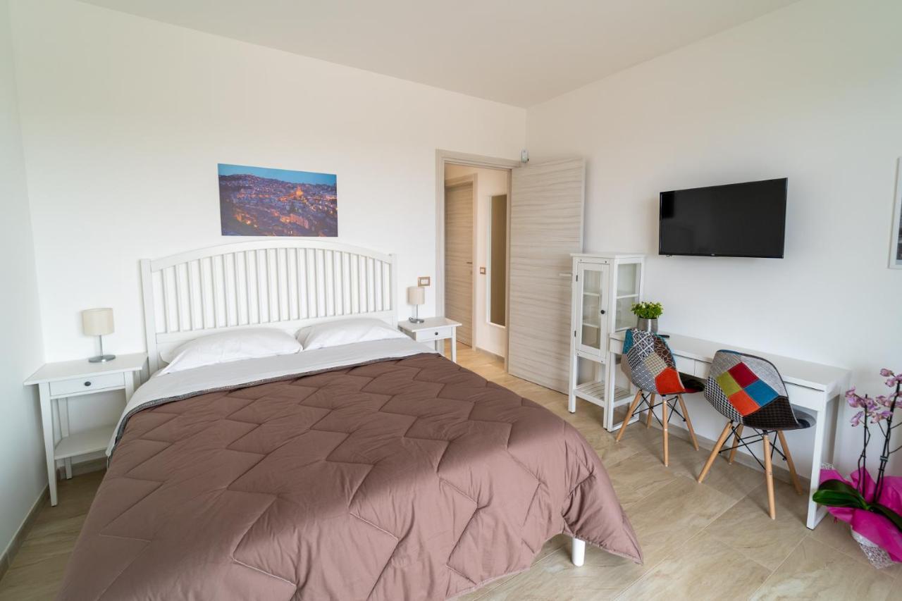 Nni Mia Otel Modica Dış mekan fotoğraf
