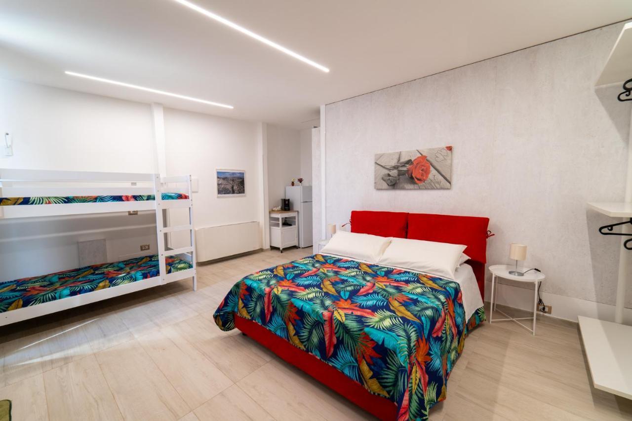 Nni Mia Otel Modica Dış mekan fotoğraf